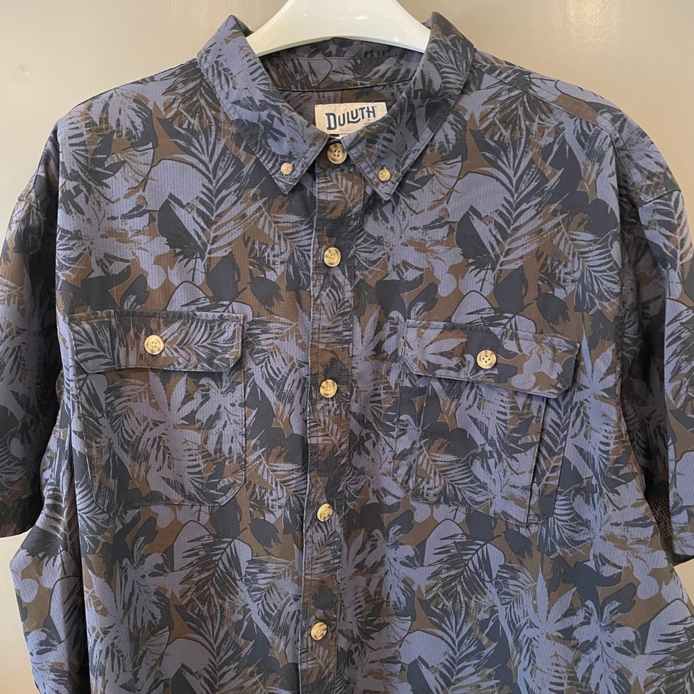Duluth Trading Co Mens 2XL Relaxed Fit Hawaiian Performance Shirt Blue Brown